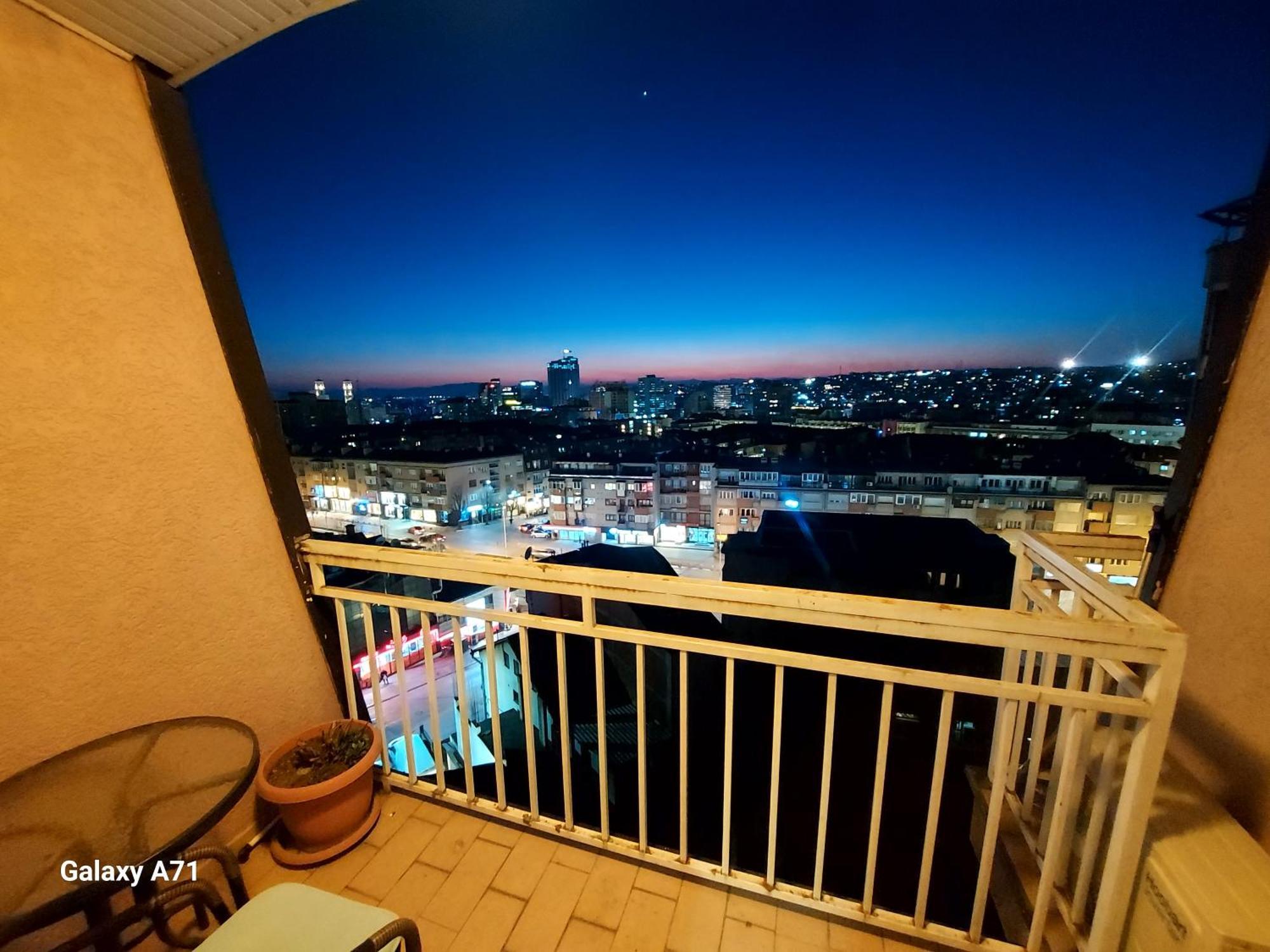 פרישטינה Gorgeous Apartment With City View In The City Center מראה חיצוני תמונה