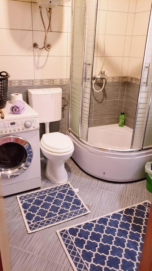 פרישטינה Gorgeous Apartment With City View In The City Center מראה חיצוני תמונה